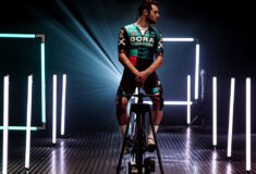 Image de l'article Un maillot 2022 totalement repensé pour la formation Bora-Hansgrohe