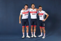 Image de l'article Santini et Trek-Segafredo dévoilent les maillots 2022