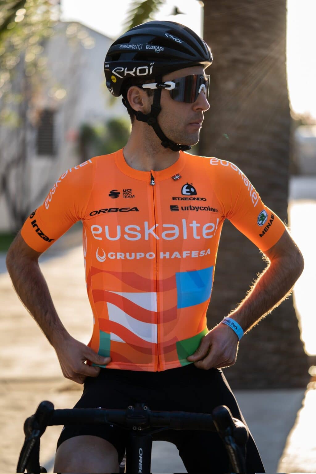 Euskaltel Euskadi : le maillot 2023 dévoilé - velopack