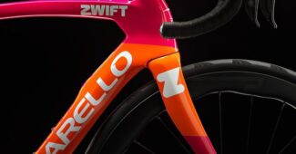 Image de l'article Pinarello Dogma F aux couleurs de Zwift pour une édition limitée