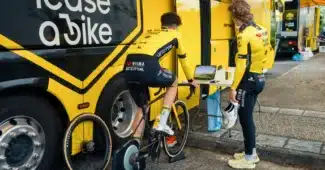 Image de l'article Visma Lease a Bike s’entraînera désormais sur l’application de cyclisme indoor Rouvy