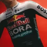 Red Bull Bora hansgrohe et Specialized présentent le maillot 2025